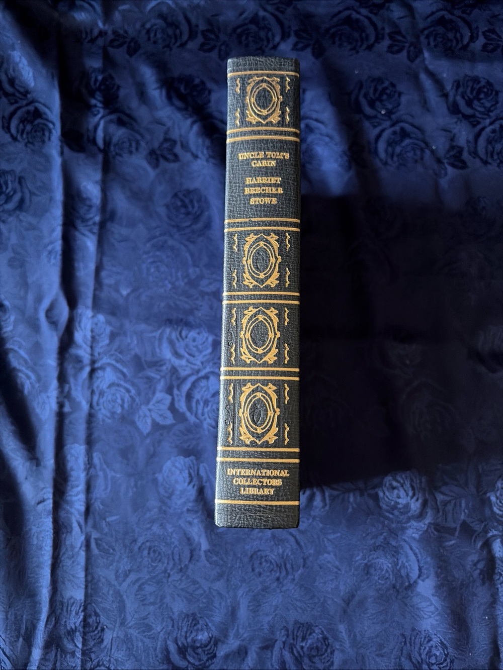 Uncle Tom's Cabin by Harriet Beecher Stowe International Collectors Library HC